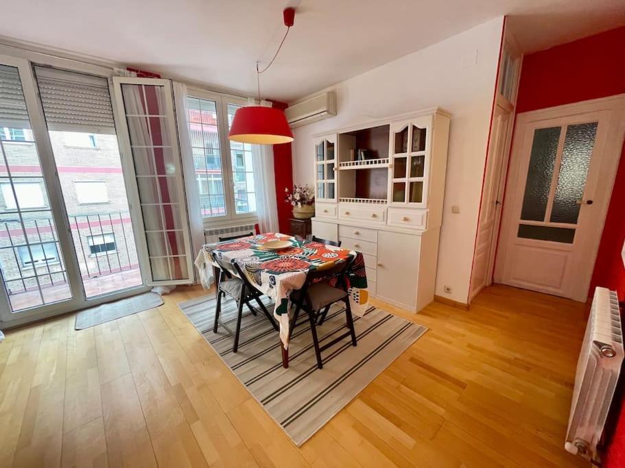 Acogedor Apartamento En Zaragoza Exterior foto