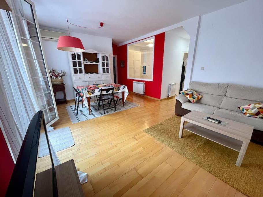 Acogedor Apartamento En Zaragoza Exterior foto